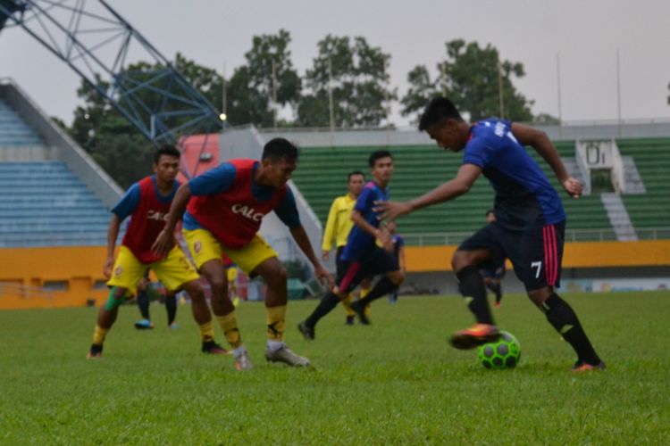 Laga ujicoba antara Sriwijaya FC melawan PSAL Sumsel di Stadion Gelora Sriwijaya Jakabaring, Rabu (22/3/2017) sore.