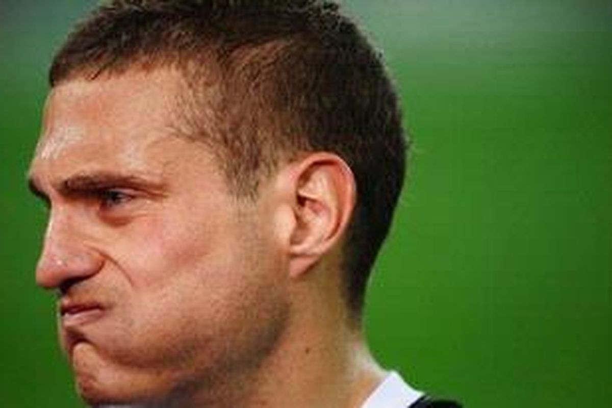 Bek Manchester United, Nemanja Vidic.