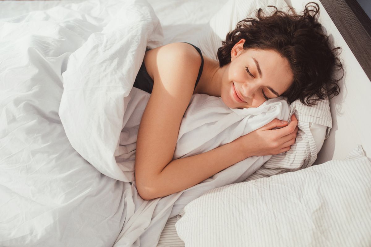 Memilih selimut sebagai kado ulang tahun untuk pacar bisa membuatnya merasa selalu dekat denganmu.