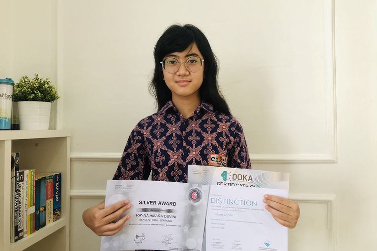 Rayna, Murid SD Cikal Serpong, Wakili Indonesia Meraih Medali Perak Singapore Math Competition 2022 Melawan 13 Negara!
