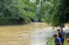 BERITA FOTO: Mencari Jejak Berang-berang di Kawasan Sungai Ciliwung Depok