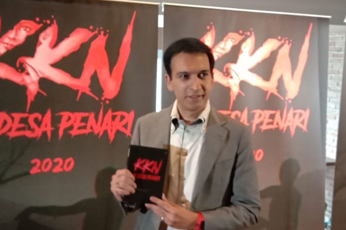 Produser Manoj Punjabi memberikan keterangan pers terkait film KKN di Desa Penari, MD Place, Jakarta Selatan, Selasa (24/9/2019).