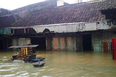 Banjir Masih Merendam Pusat Kota Grobogan, Akses Perekonomian Lumpuh