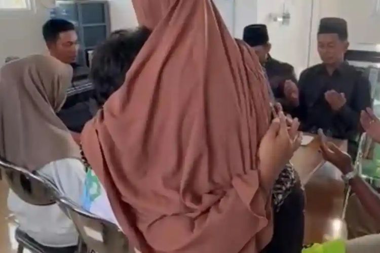 Kisah Kakak Korban Tewas Dikejar Polisi Pacitan, Menikah di Kamar Jenazah Adiknya