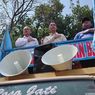 Jokowi di Istana Saat Massa Berunjuk Rasa Menolak Kenaikan Harga BBM di Patung Kuda