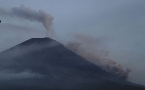 Death Toll Rises to 14 in Indonesia Volcano Eruption