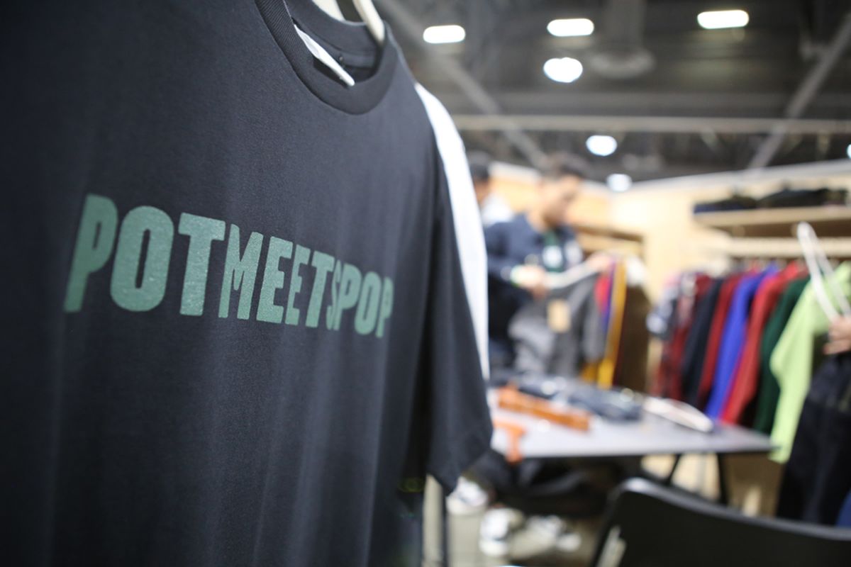 Tees dengan bahan berkualitas buatan dalam negeri dibawa Pot Meets Pop ke ajang Agenda Show 2018 di Long Beach, California, Amerika Serikat. 