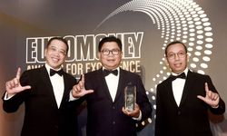 Catat Kinerja Positif, Bank Mandiri Sabet Gelar 