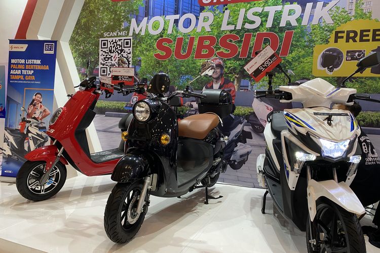 Banyak motor listrik murah di IMOS 2023, harga mulai Rp 5,3 juta setelah dapat potongan subsidi Rp 7 juta dari pemerintah