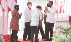 Wujudkan Pengolahan Sampah Ramah Lingkungan, Risma Dapat Acungan Dua Jempol dari Jokowi