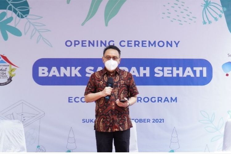 Presiden Komisaris PT Amerta Indah Otsuka Roy Sparringa peresmian Bank Sampah secara virtual, Rabu (13/10/2021). (Tangkapan Layar)