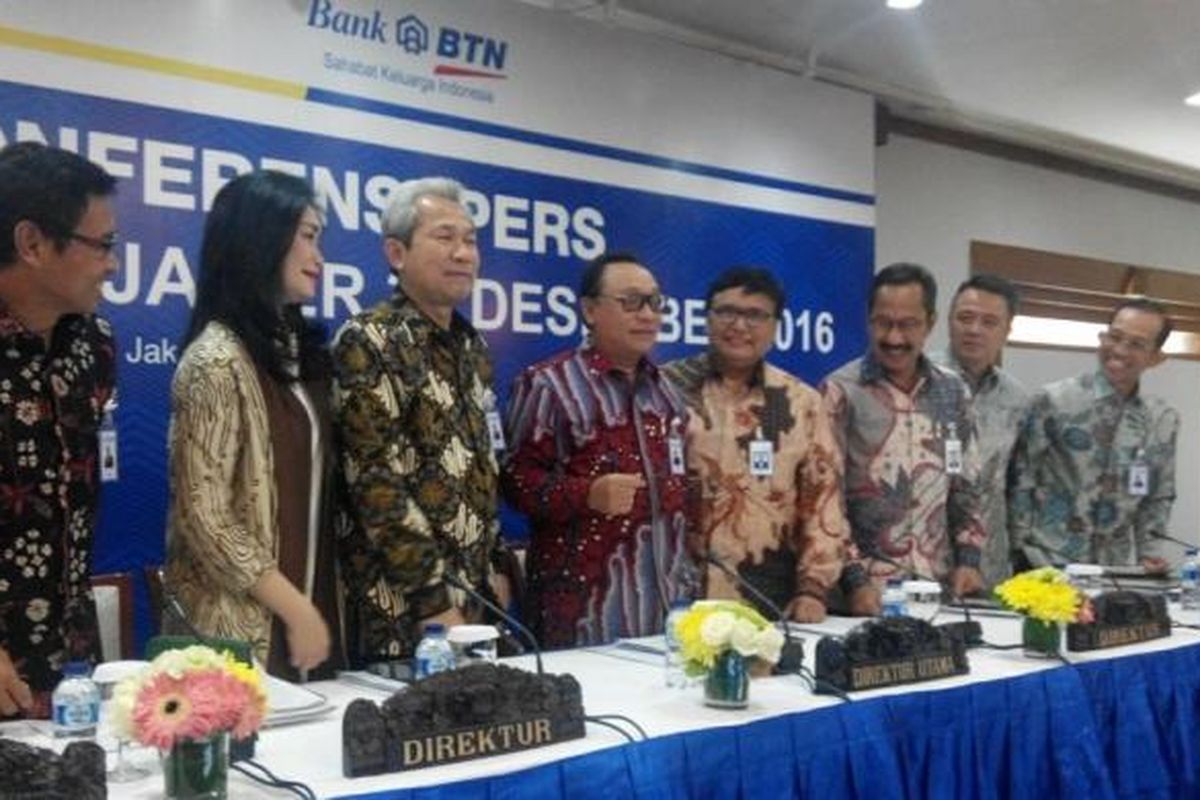Direksi PT Bank Tabungan Negara (Persero) Tbk pada acara paparan kinerja keuangan tahun 2016 di Menara BTN, Senin (13/2/2017).