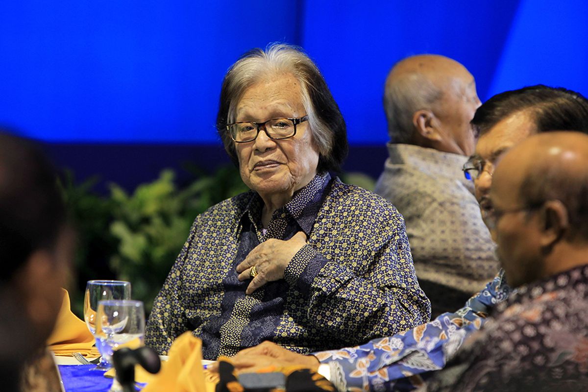 [ARSIP] Pemimpin Umum Harian Kompas, Jacob Oetama hadir pada perayaan syukuran dan peluncuran buku HUT Ke-50 Harian Kompas di Bentara Budaya Jakarta, Minggu (28/6/2015). Pendiri Kompas Gramedia, Jakob Oetama (88) meninggal dunia di Rumah Sakit Mitra Keluarga Kelapa Gading, Jakarta, Rabu (9/9/2020).