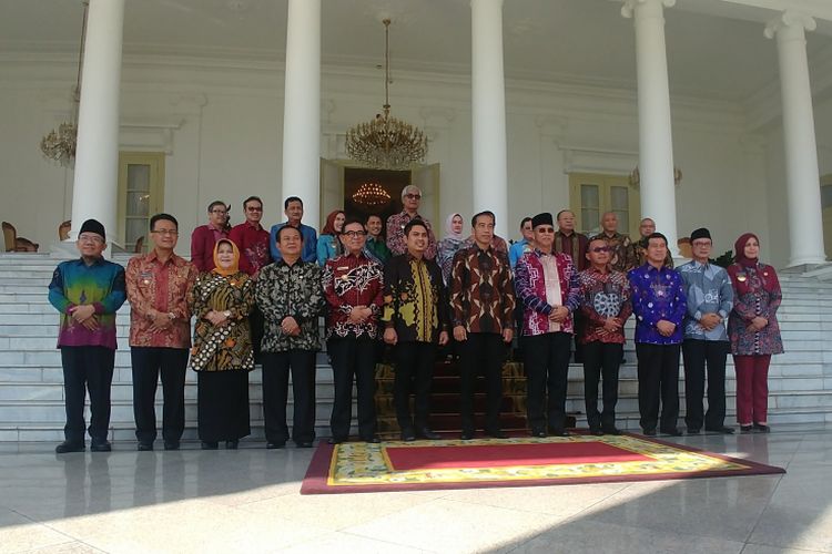 Presiden Joko Widodo bertemu dengan para bupati di Istana Bogor, Kamis (5/7/2018). 