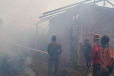 Kebakaran Hutan di Riau Nyaris Merembet ke Rumah Warga