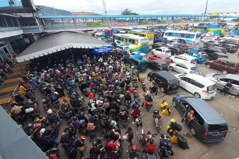 Sabtu Pagi, Kemacetan Mengular hingga 20 Km dari Pintu Pelabuhan Merak sampai Tol Tangerang Km 90