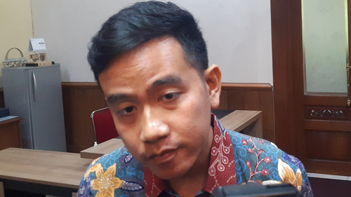 Masyarakat Dinilai Penasaran Gaya Komunikasi Gibran di Debat Cawapres
