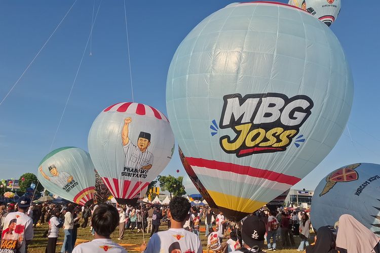 Balon Udara Bertema Program Prabowo Hiasi Alun-alun Wonosobo, Ada Motif MBG hingga KDMP