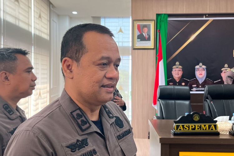 Sering Ganti Identitas dan Nomor HP, Alasan DPO Sulit Ditangkap Kejati Sumbar