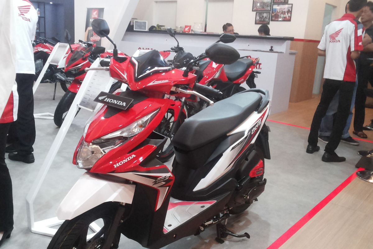 Honda Beat, salah satu produk skutik yang menawarkan diskon harga selama penyelenggaraan Indonesia International Motor Show (IIMS) 2018.