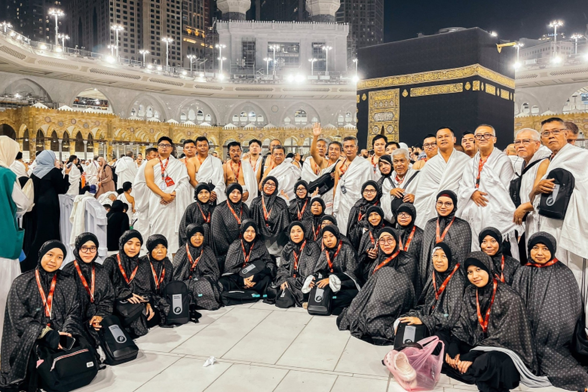Biro travel umrah asal Surabaya, Persada Indonesia, meluncurkan layanan penerbangan langsung (direct flight) menggunakan maskapai Garuda Indonesia untuk jemaah umrah asal Kota Surabaya, Jawa Timur. 