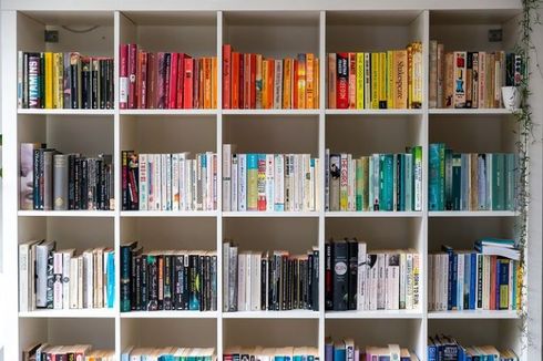Simak, 6 Tips Menata Rak Buku di Ruangan Kecil