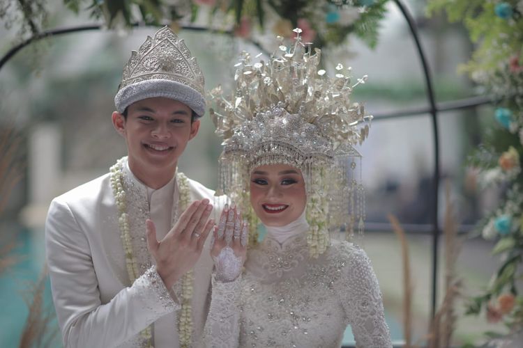 Dinda Hauw dan Rey Mbayang menggelar acara pernikahan di sebuah tempat di Jakarta, Jumat (10/7/2020).