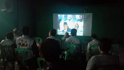 Debat Capres 2024: Pendukung Anies dan Prabowo di Jombang Nobar, Kubu Ganjar Selawatan