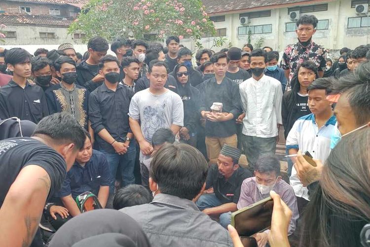 Suasana di makam Tri Fajar, Rabu (3/8/2022)