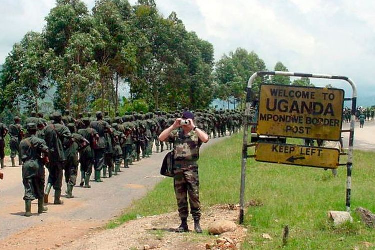 Uganda di masa lalu telah mengirim pasukan ke DRC untuk membantu memerangi kelompok pemberontak ADF yang terkait dengan ISIL.