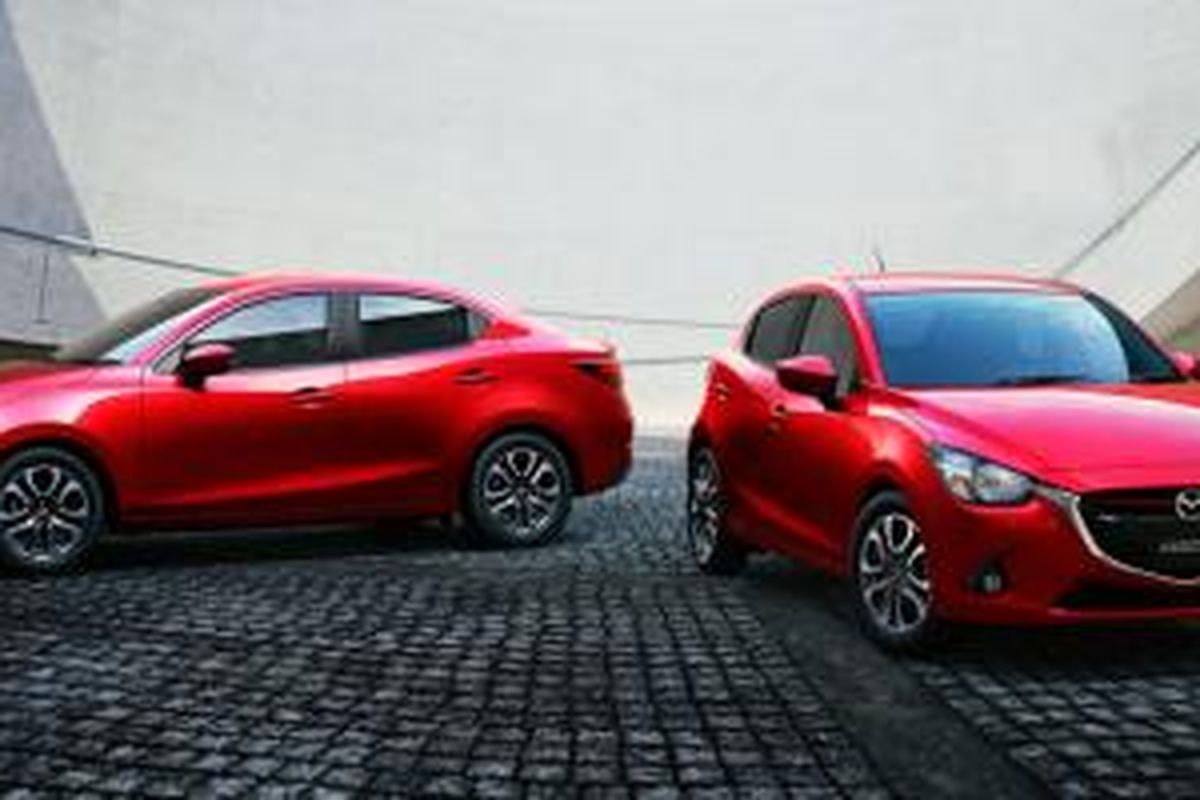 All-New Mazda2 sedan dan All-New Mazda2 hatchback.