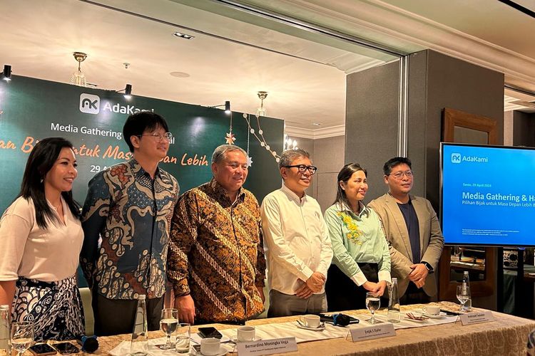 Konferensi pers Media Gathering dan Halalbihalal AdaKami, Senin (28/4/2024).