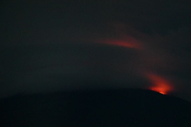 Visual Gunung Ile Lewotolok pada Sabtu (9/3/2024) pukul 04.30 Wita