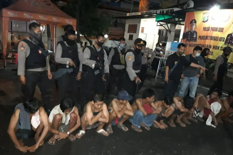 Saling Balas Teriakan, Dua Kelompok Massa Bentrok di Boyolali
