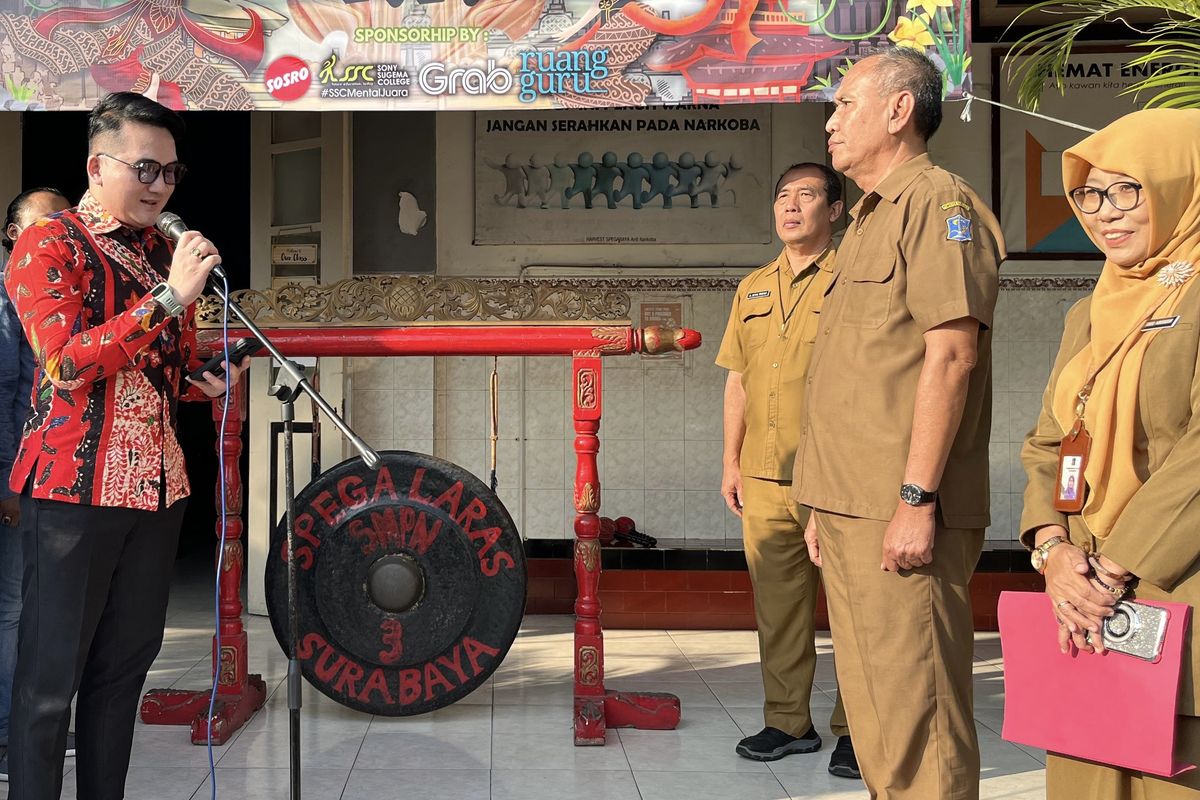 Dispendik ketika menemui pihak sekolah saat MPLS, Senin (14/7/2025).