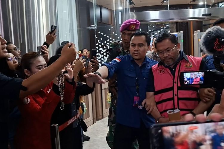 Sony Sonjaya Bungkam Usai Diperiksa Kejagung 10 Jam Terkait Kasus Dugaan Korupsi MBG