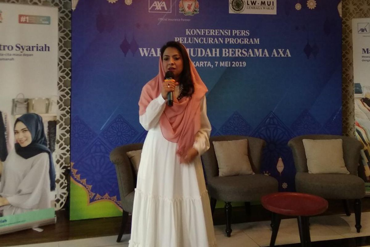Niharika Yadav, Presiden Direktur AXA Financial Indonesia dalam konferensi pers peluncuran wakaf mudah bersama AXA di Jakarta, Selasa (7/5/2019).