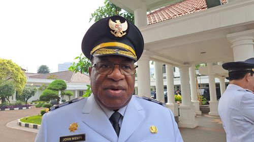 Jawab Mahfud, Wamendagri Sebut Komisioner KPU Masih Layak Selenggarakan Pilkada