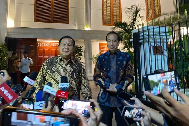 INFOGRAFIK: Hoaks Prabowo Tunjuk Jokowi Jadi Ketum Gerindra, Cek Faktanya!