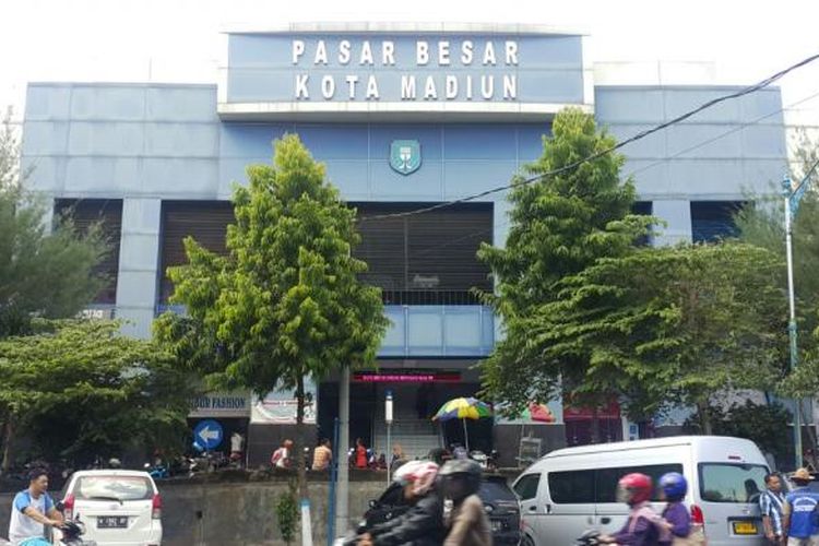 Inilah Pasar Besar Kota Madiun yang menjadi objek persoalan gratifikasi sehingga menjadikan Walikota Madiun, Bambang Irianto sebagai tersangka. 