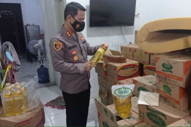 Polisi Bongkar Penimbun 9.600 Liter Minyak Goreng di Kota Serang, Pasangan Suami Istri Diamankan