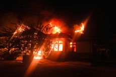Kantor Dinas Pendidikan Rote Ndao NTT Hangus Terbakar