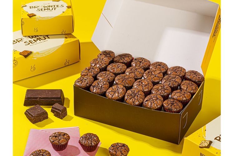 Brownies Semut memiliki ruang produksi khusus dengan peralatan modern dan tenaga kerja profesional. 