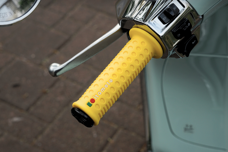 Pilihan Handgrip untuk Skuter Premium