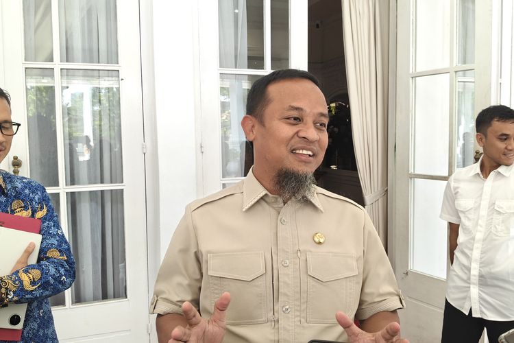 Ratusan Kepsek SMA/SMK di Sulsel Mundur, Gubernur: Masih Kami Evaluasi