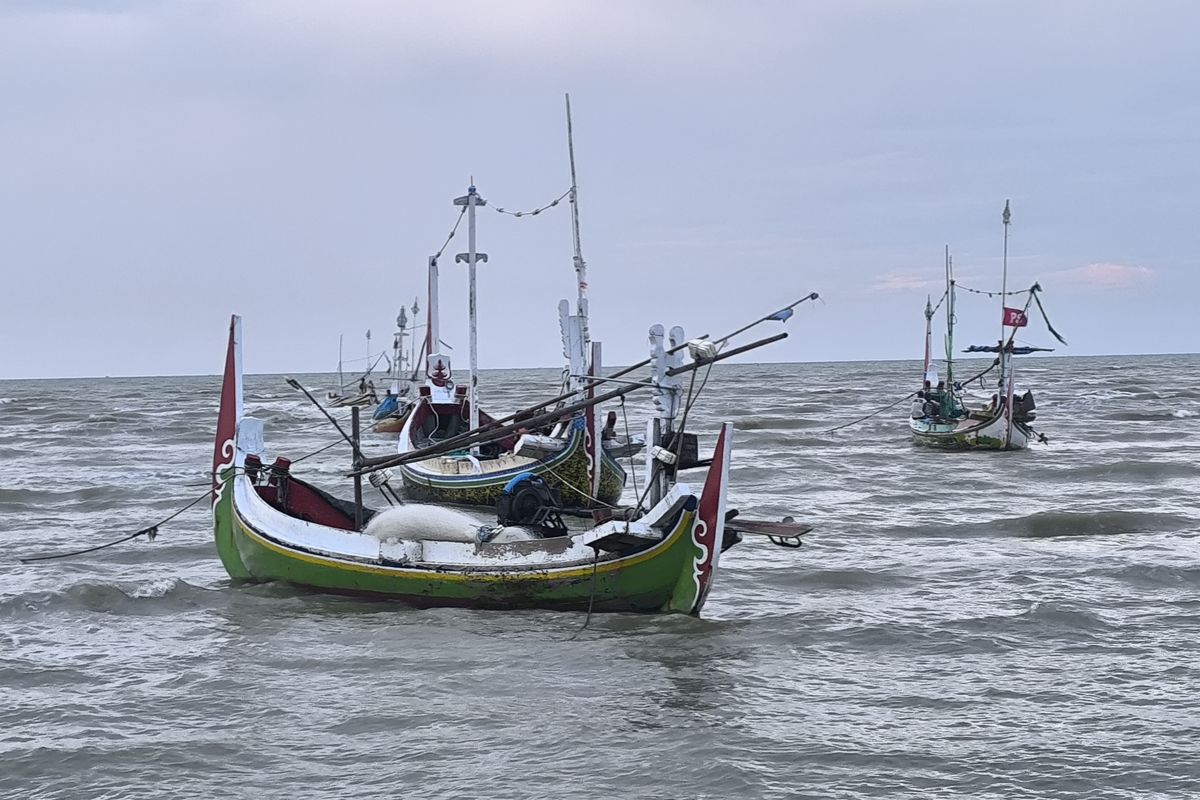 Sebagian besar nelayan belum memiliki rumpon dan tidak melaut sejak tahun lalu di Kec. Pasean, Pamekasan, Rabu (13/8/2025)