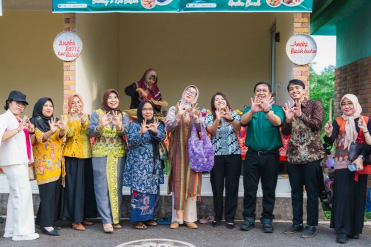 Melalui program Semarak Bazar Ramadan, sekitar 40 UMKM di Desa Bilebante serta desa sekitar, seperti Lendang Are dan Ungge, mendapatkan pendampingan langsung. 