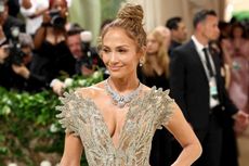 Jennifer Lopez Mulai Takut dengan Keberadaan AI
