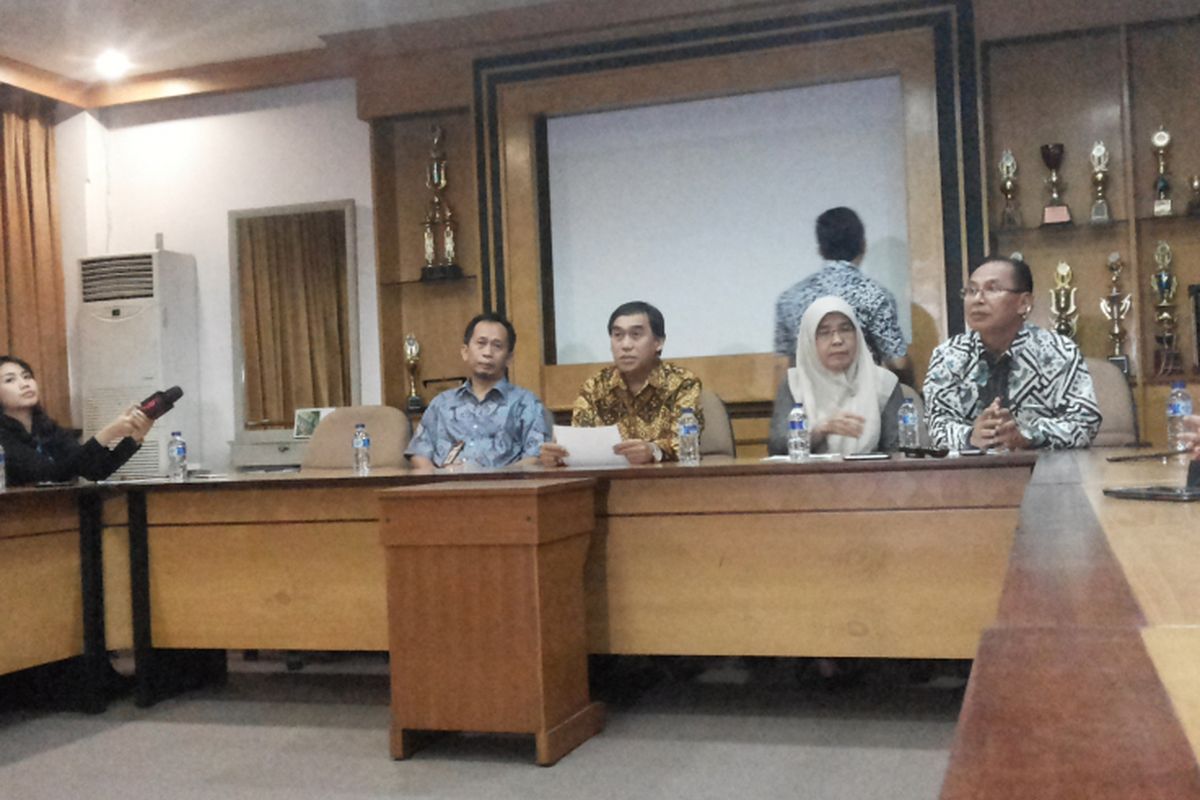 Konferensi pers yang digelar Rektorat Universitas Gunadarma di kampus mereka di Jalan Margonda, Depok, Selasa (18/7/2017).