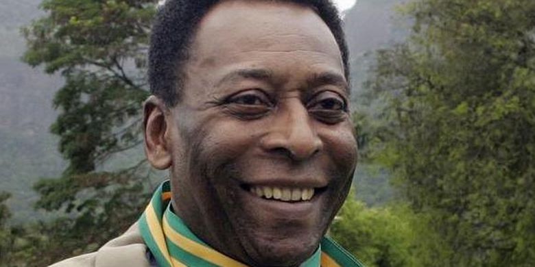 Parah! Awas, Banyak yang Mengincar Kaki Legenda Hidup Sepak Bola Dunia, Pele!